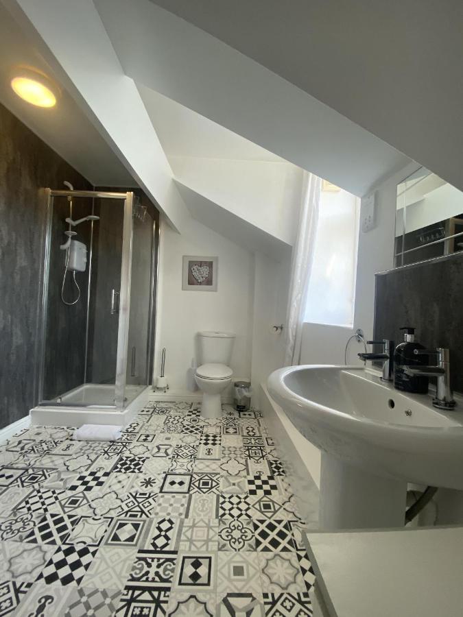 Number 19 Guest House - Self Check In - Under 4 Miles From Barrow In Furness Dalto-in-Furness Exteriör bild