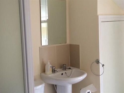 Number 19 Guest House - Self Check In - Under 4 Miles From Barrow In Furness Dalto-in-Furness Exteriör bild